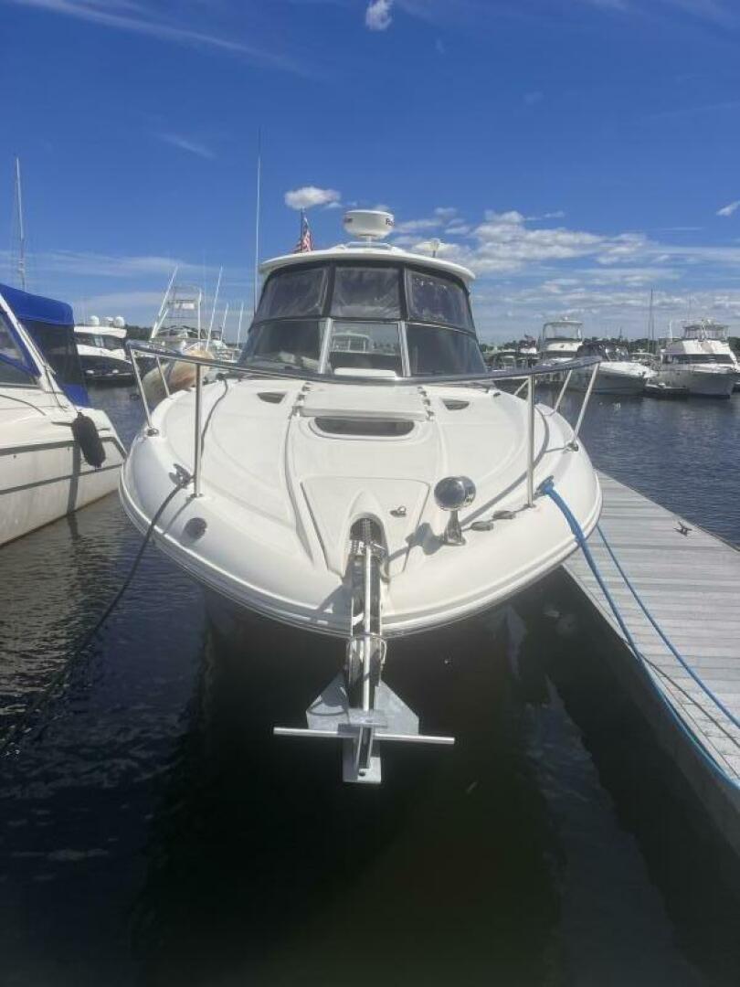 NO WOKE ZONE 33ft Sea Ray Yacht For Sale