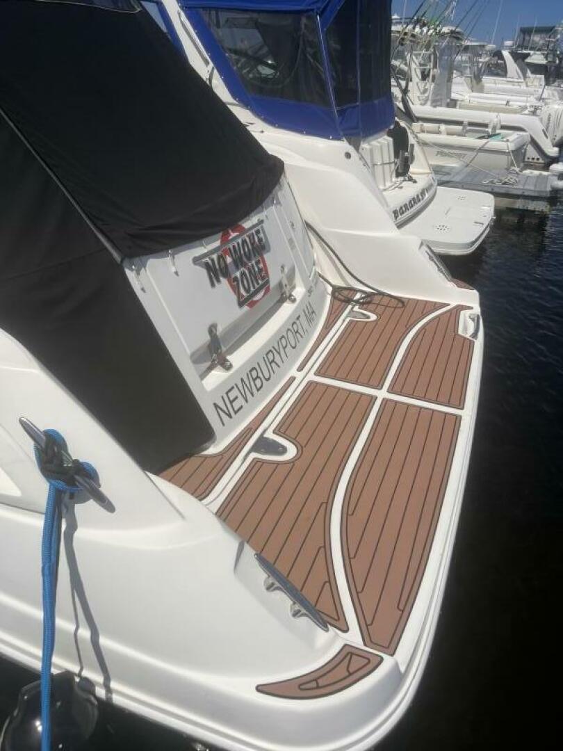 NO WOKE ZONE 33ft Sea Ray Yacht For Sale
