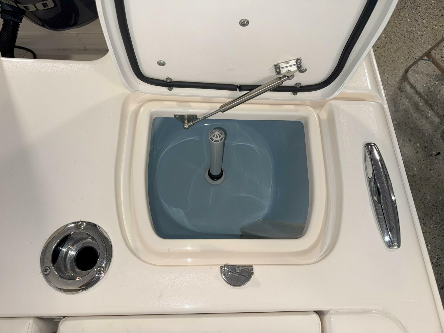 27ft Grady White Yacht For Sale