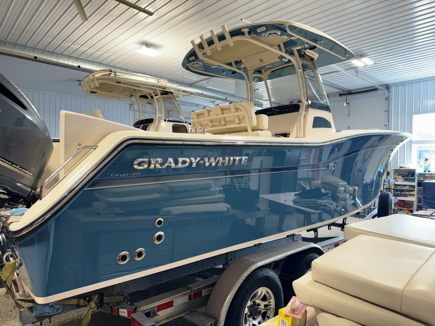 27ft Grady White Yacht For Sale