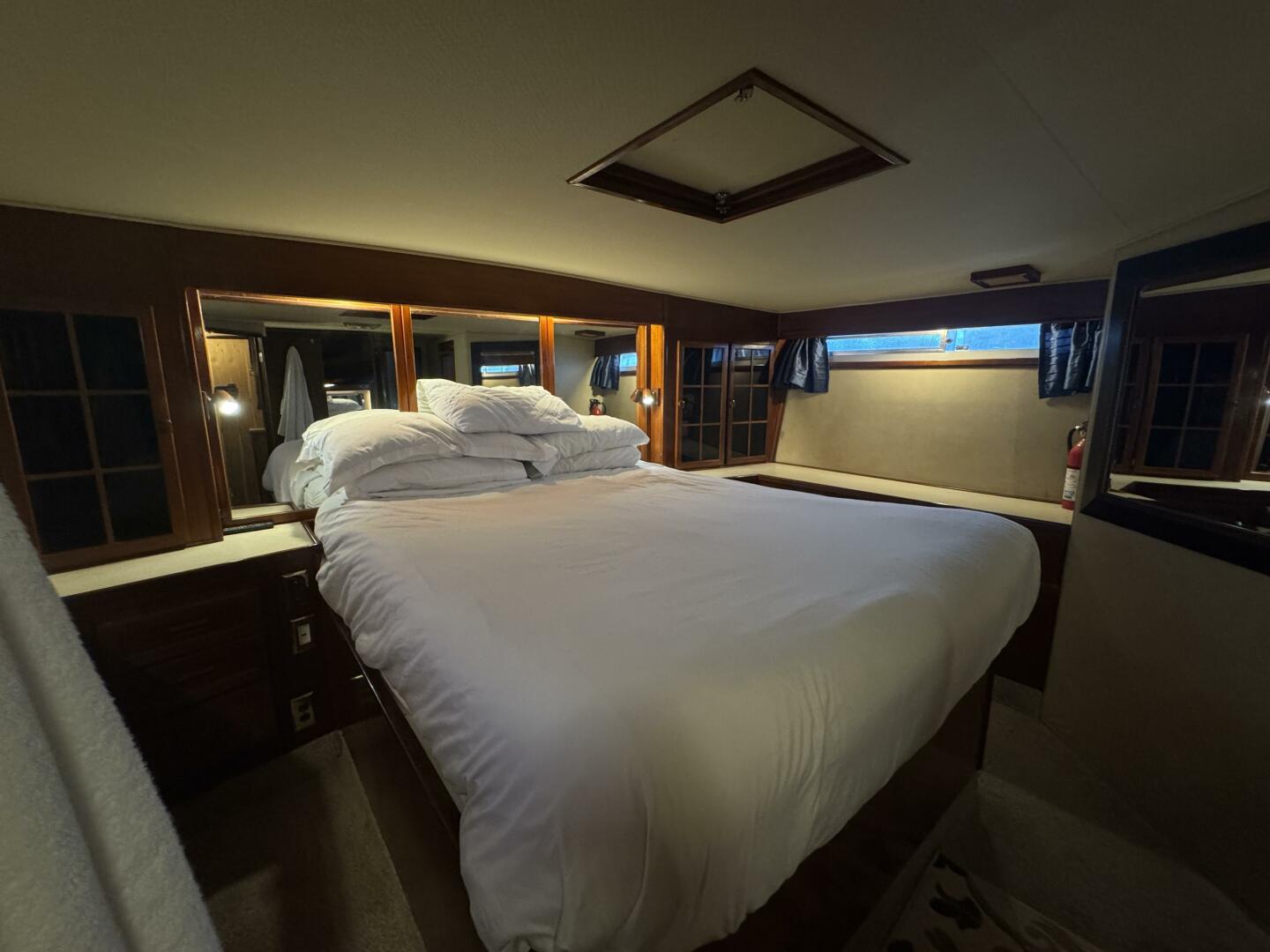 50ft Chris Craft Yacht For Sale
