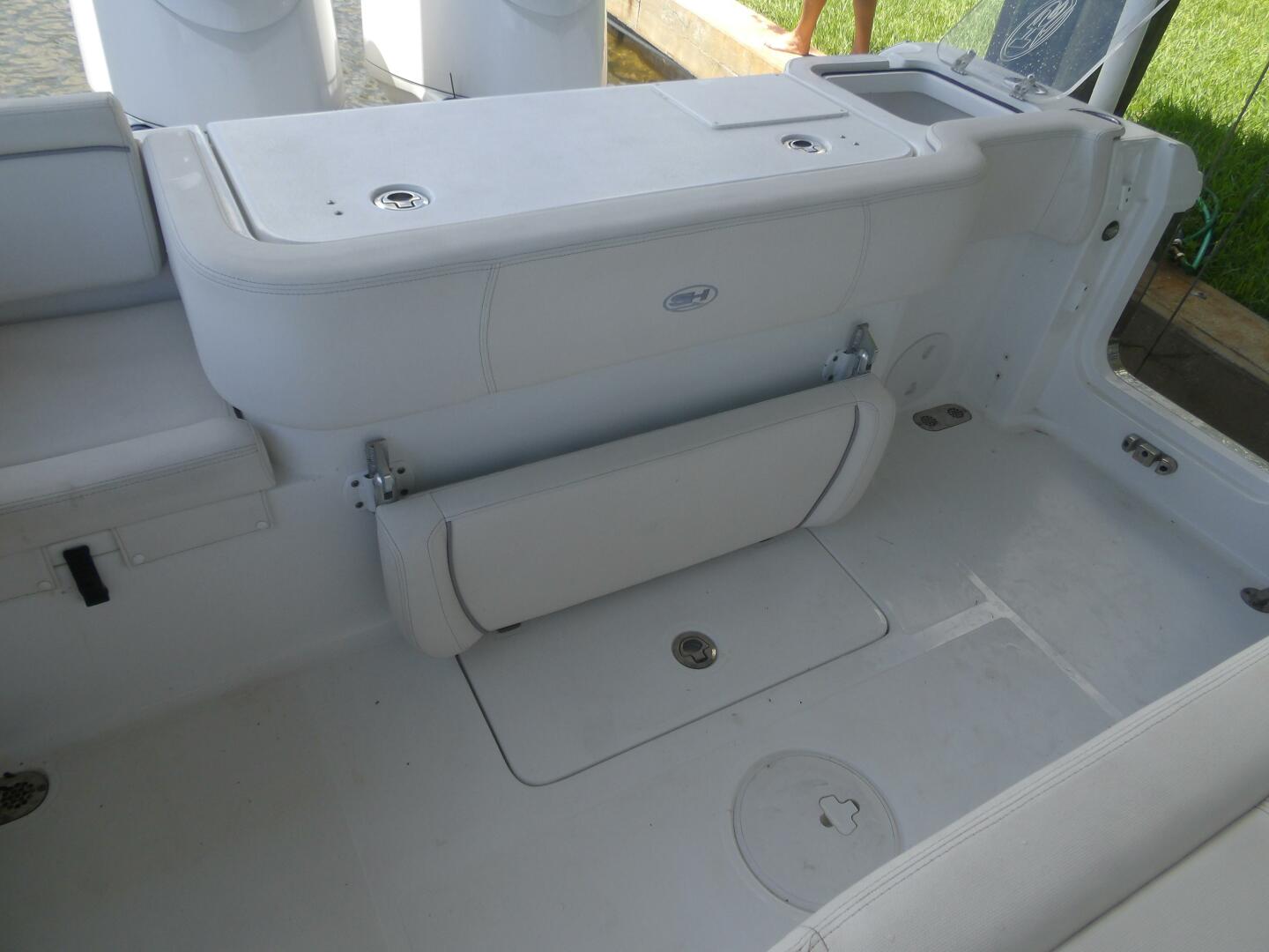 30ft Sea Hunt Yacht For Sale