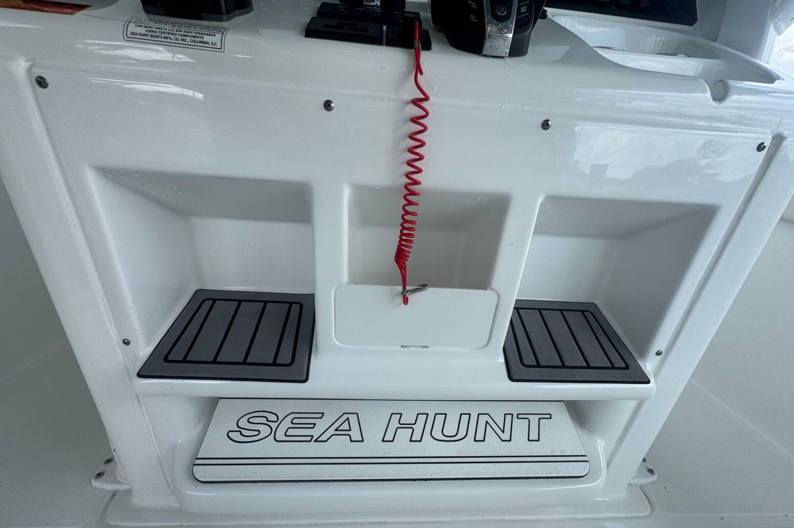 30ft Sea Hunt Yacht For Sale