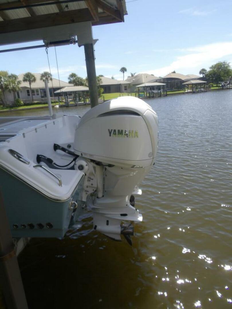 30ft Sea Hunt Yacht For Sale