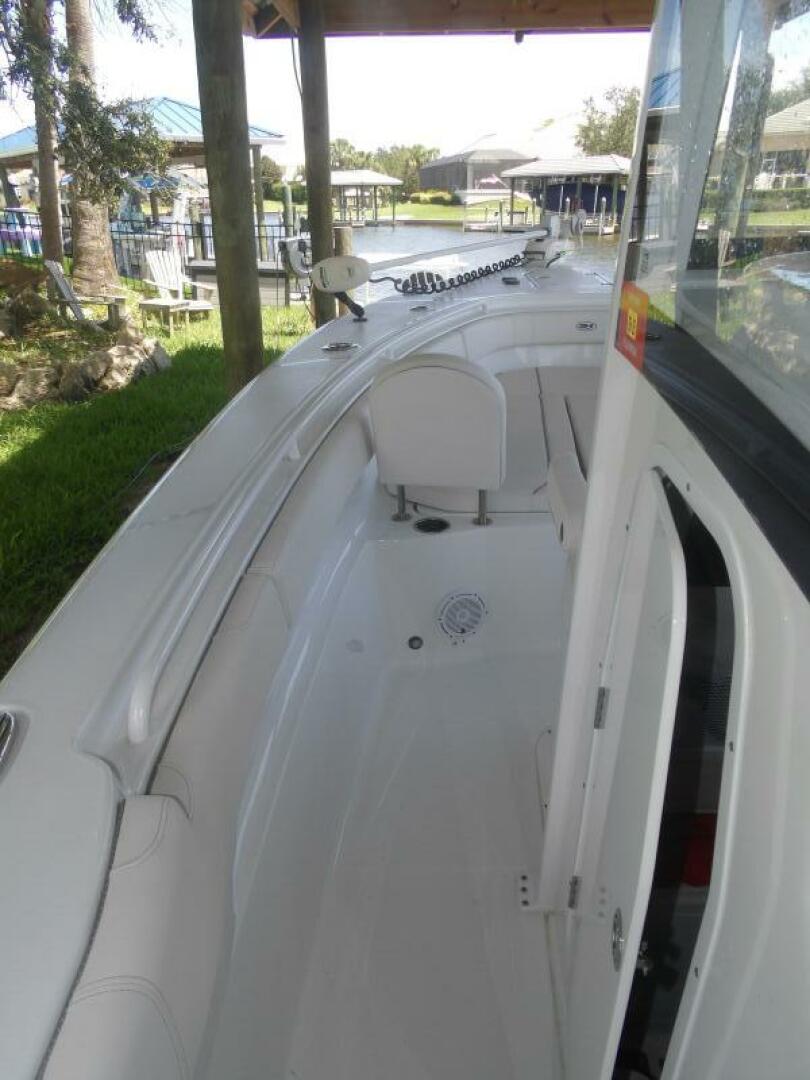 30ft Sea Hunt Yacht For Sale
