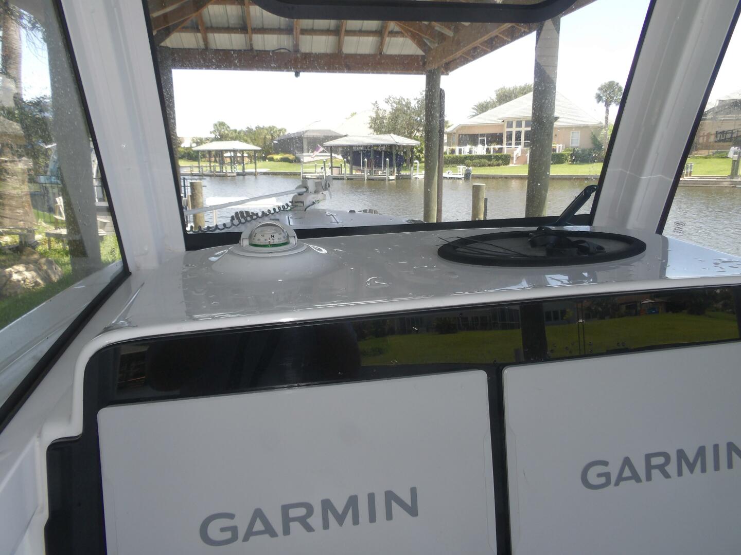 30ft Sea Hunt Yacht For Sale