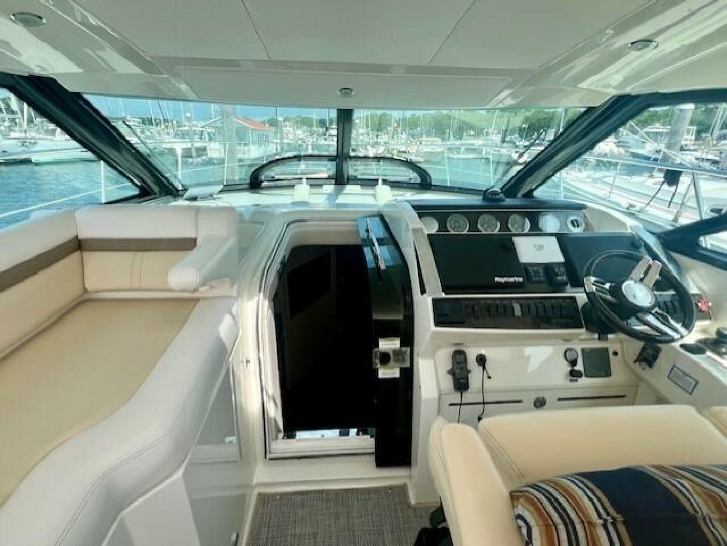 Stay Loose 41ft Sea Ray Yacht For Sale