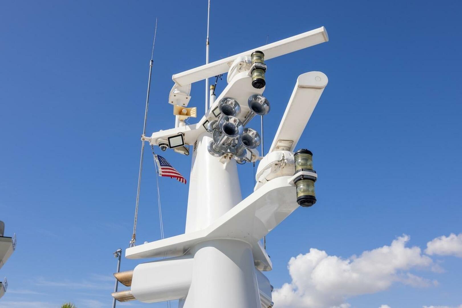 Radar and communication equipment on ABD 90 Explorer yacht, 
