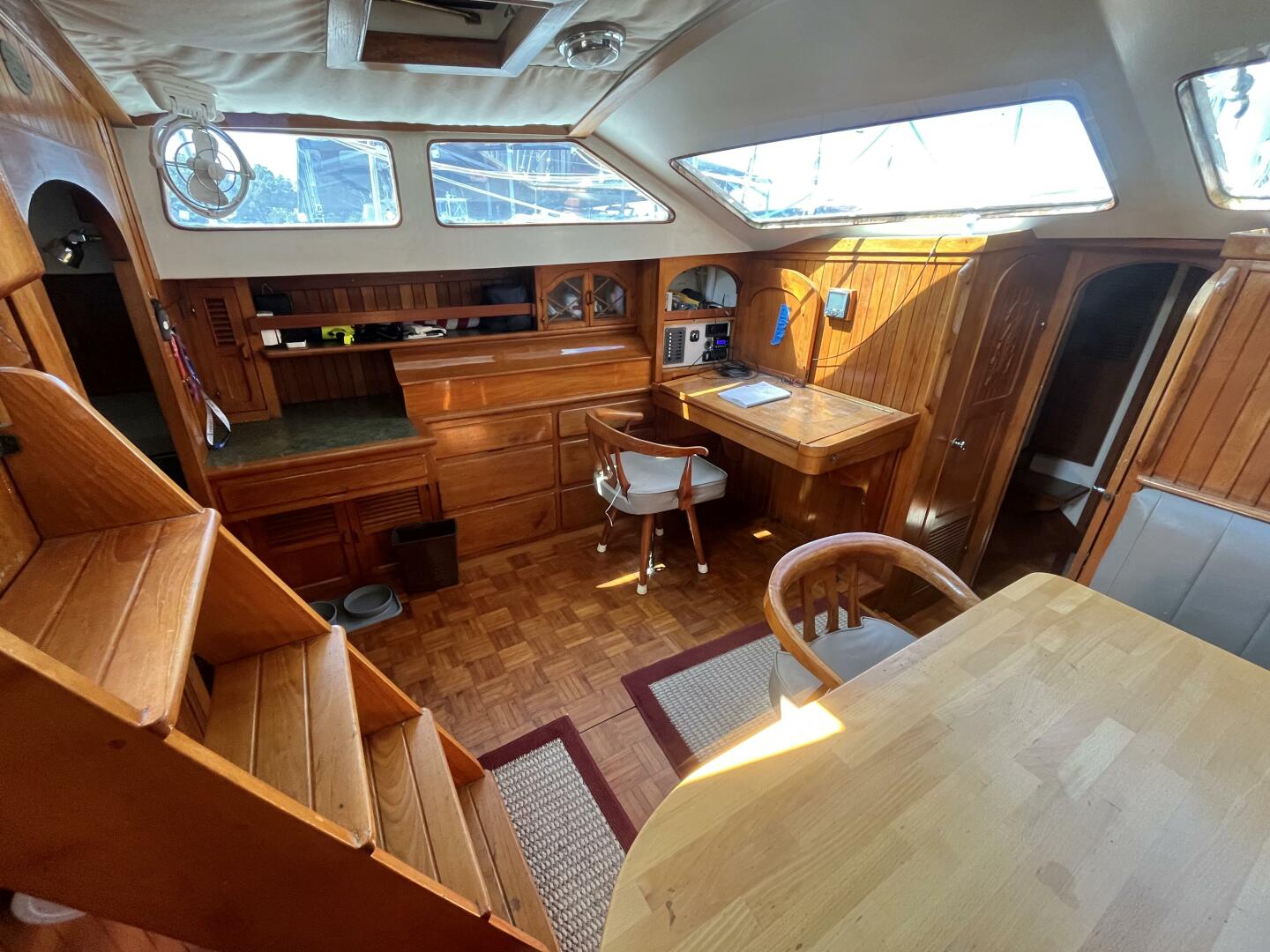 Miss Scarlet 44ft Hardin Yacht For Sale