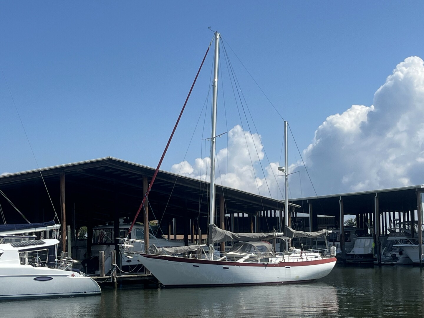 Miss Scarlet 44ft Hardin Yacht For Sale