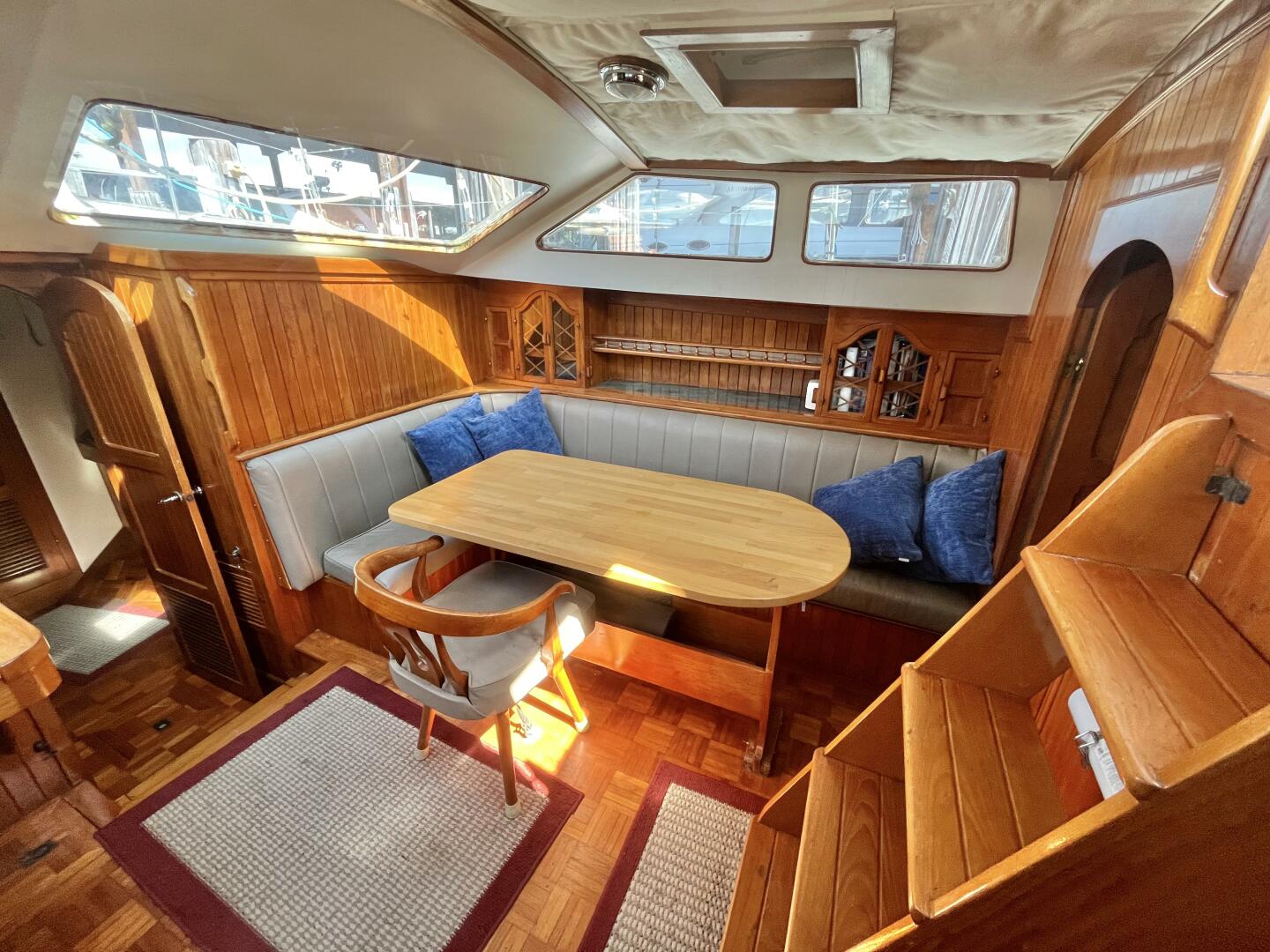 Miss Scarlet 44ft Hardin Yacht For Sale