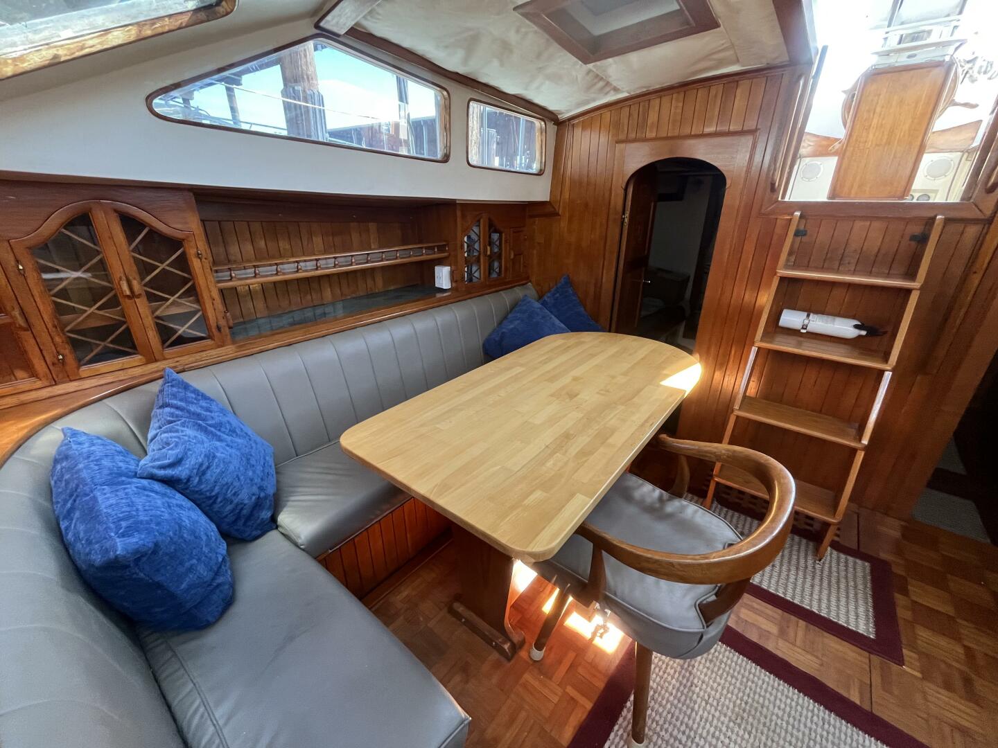 Miss Scarlet 44ft Hardin Yacht For Sale