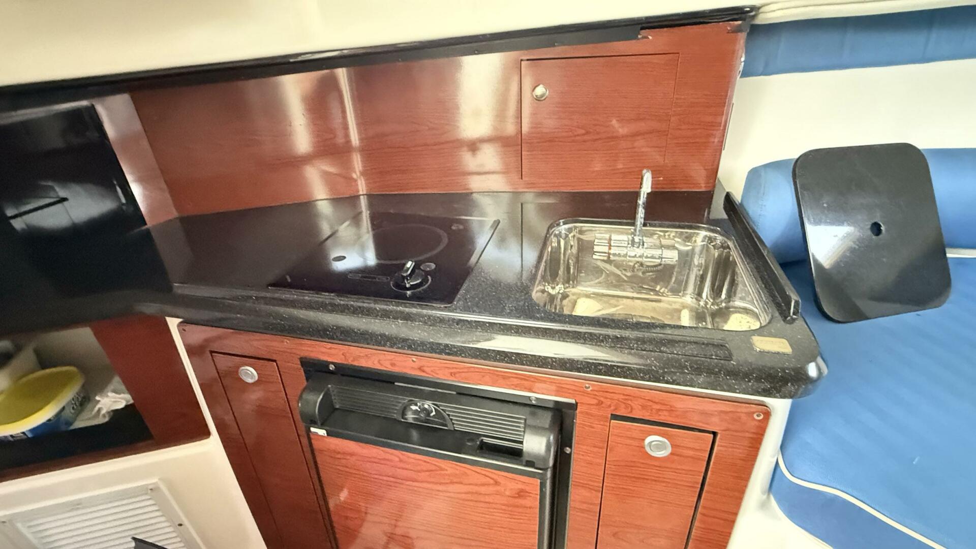 26ft Edgewater Yacht For Sale