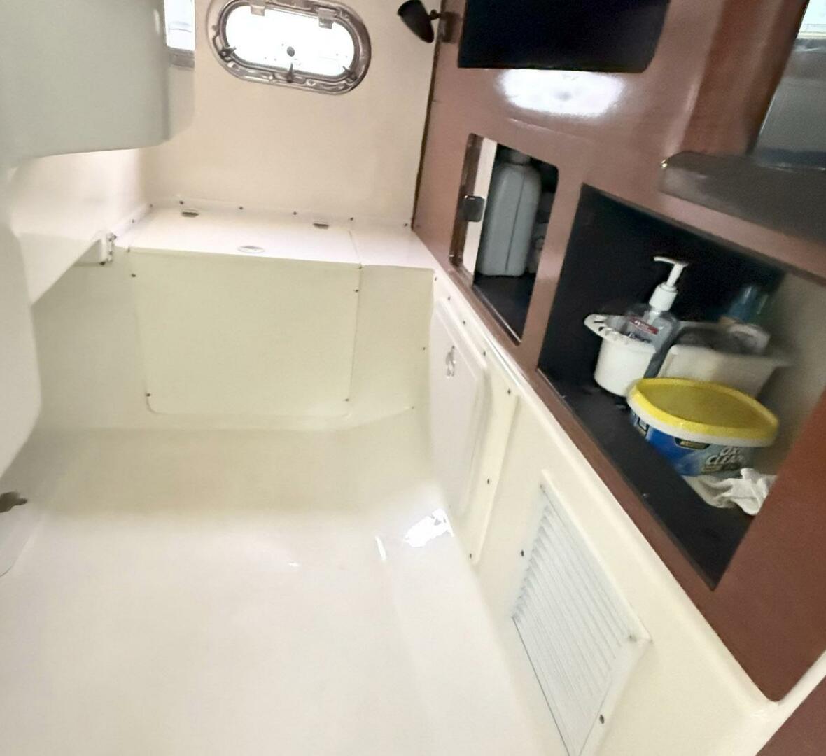 26ft Edgewater Yacht For Sale