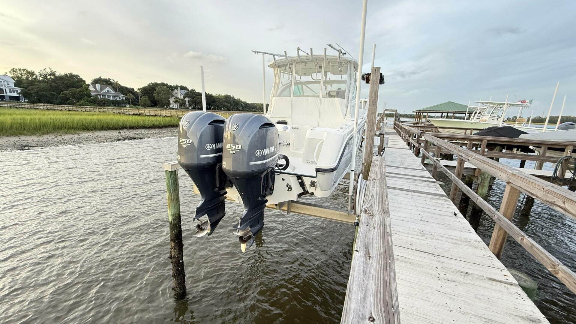 26ft Edgewater Yacht For Sale