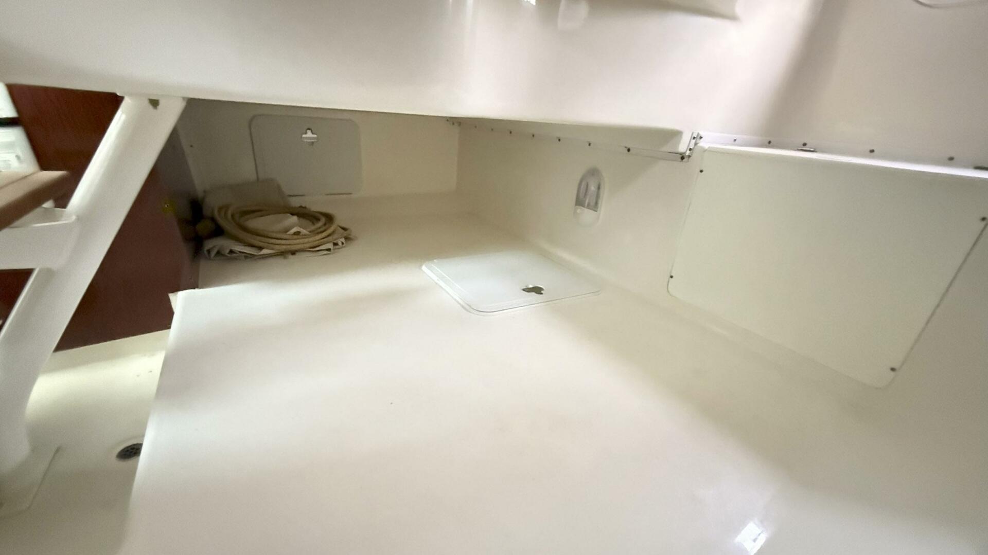 26ft Edgewater Yacht For Sale