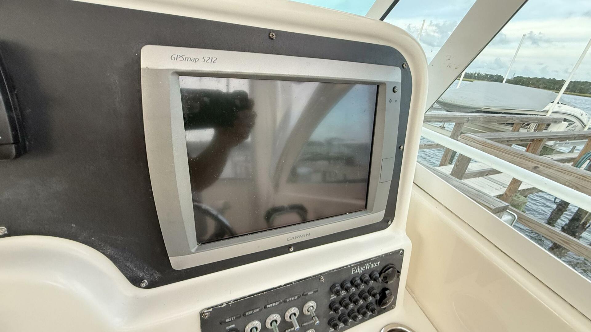 26ft Edgewater Yacht For Sale