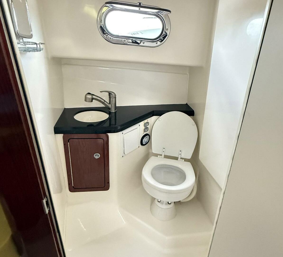 26ft Edgewater Yacht For Sale