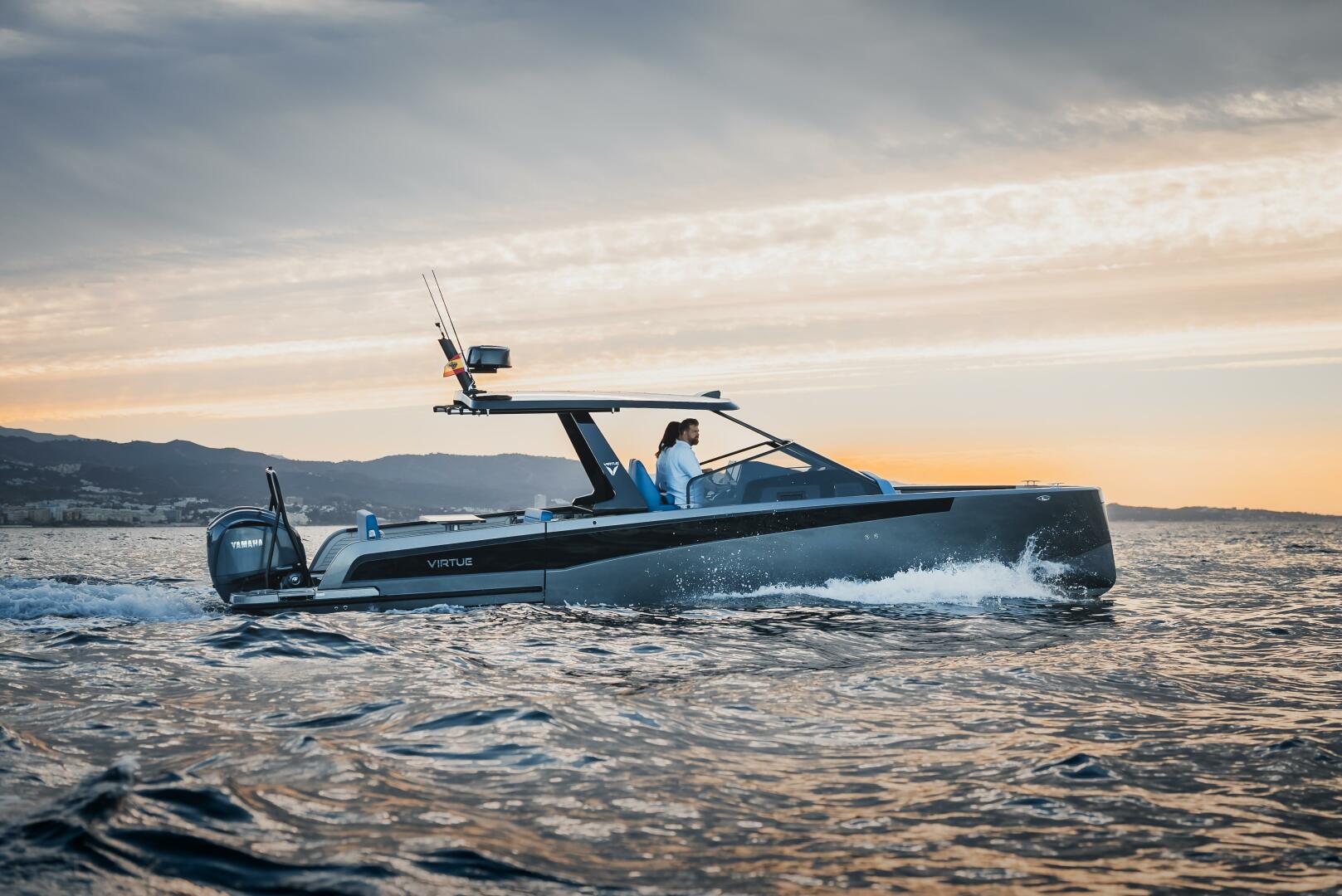 Virtue Yachts V10 T-Top
