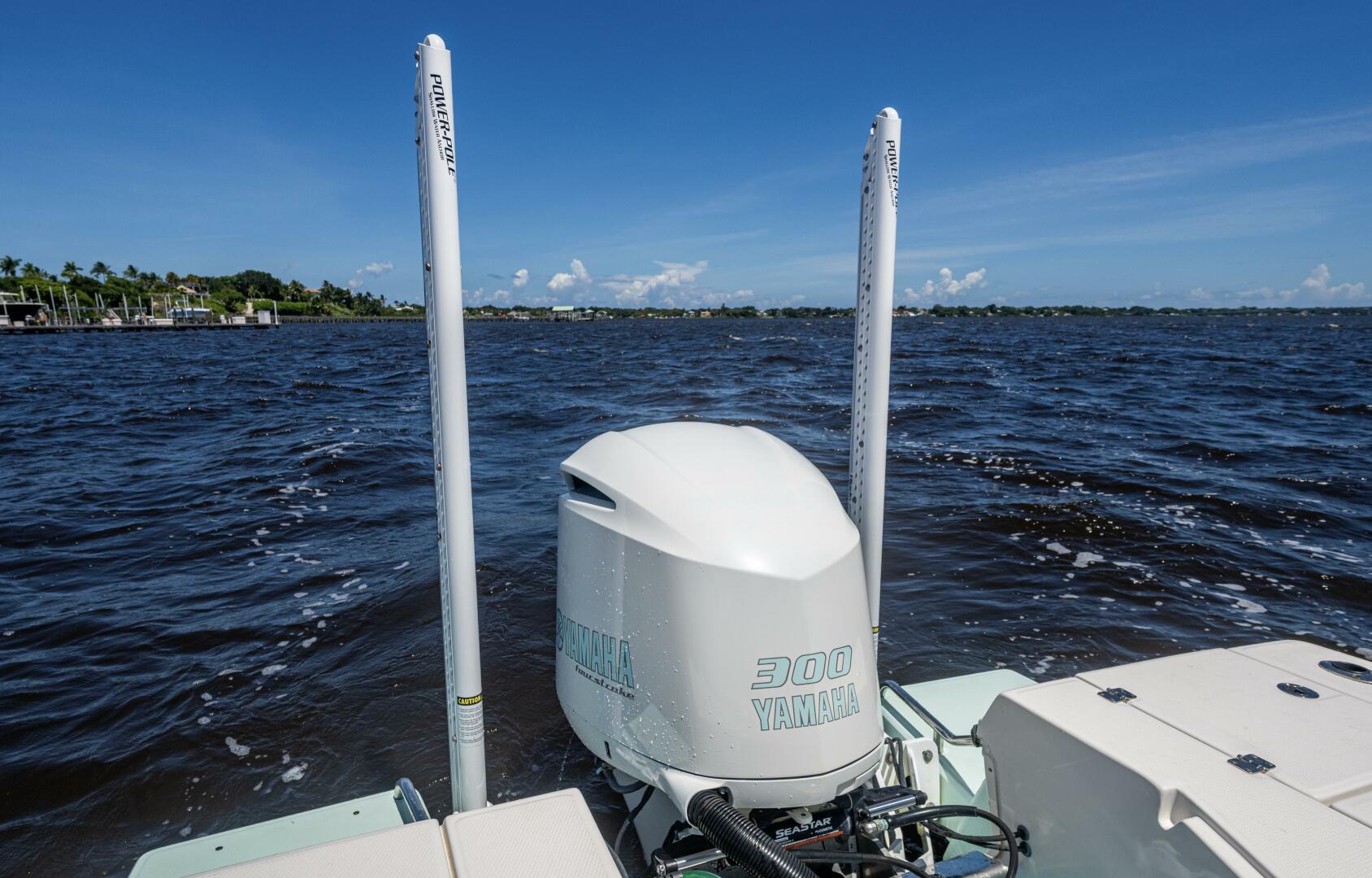 24ft Robalo Yacht For Sale