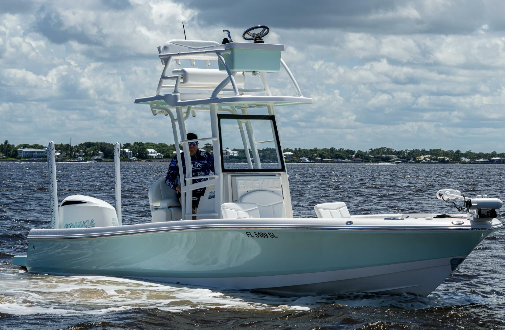 24ft Robalo Yacht For Sale