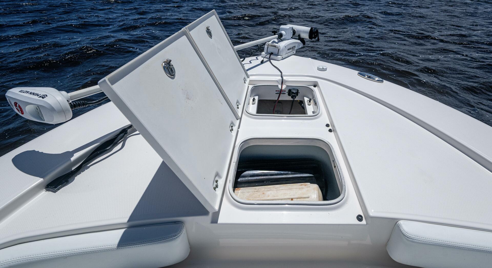 24ft Robalo Yacht For Sale