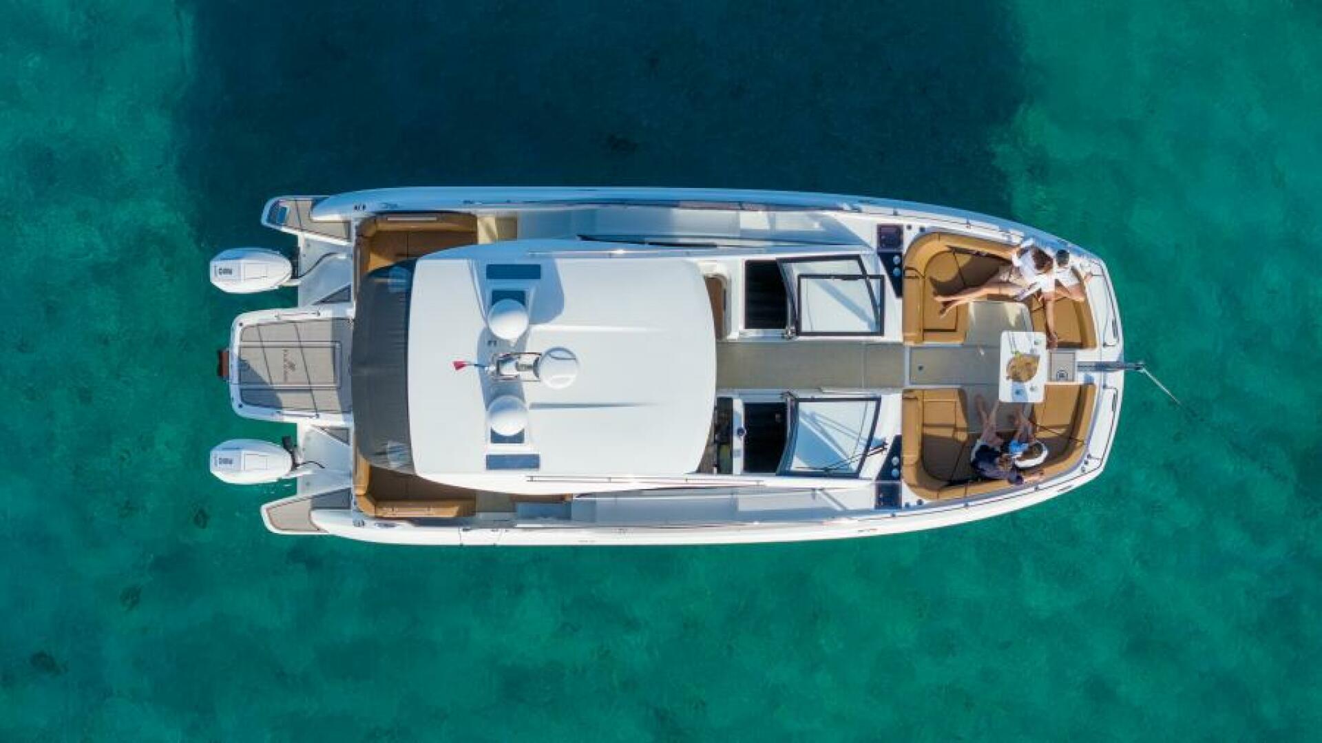 39ft Four Winns Yacht For Sale