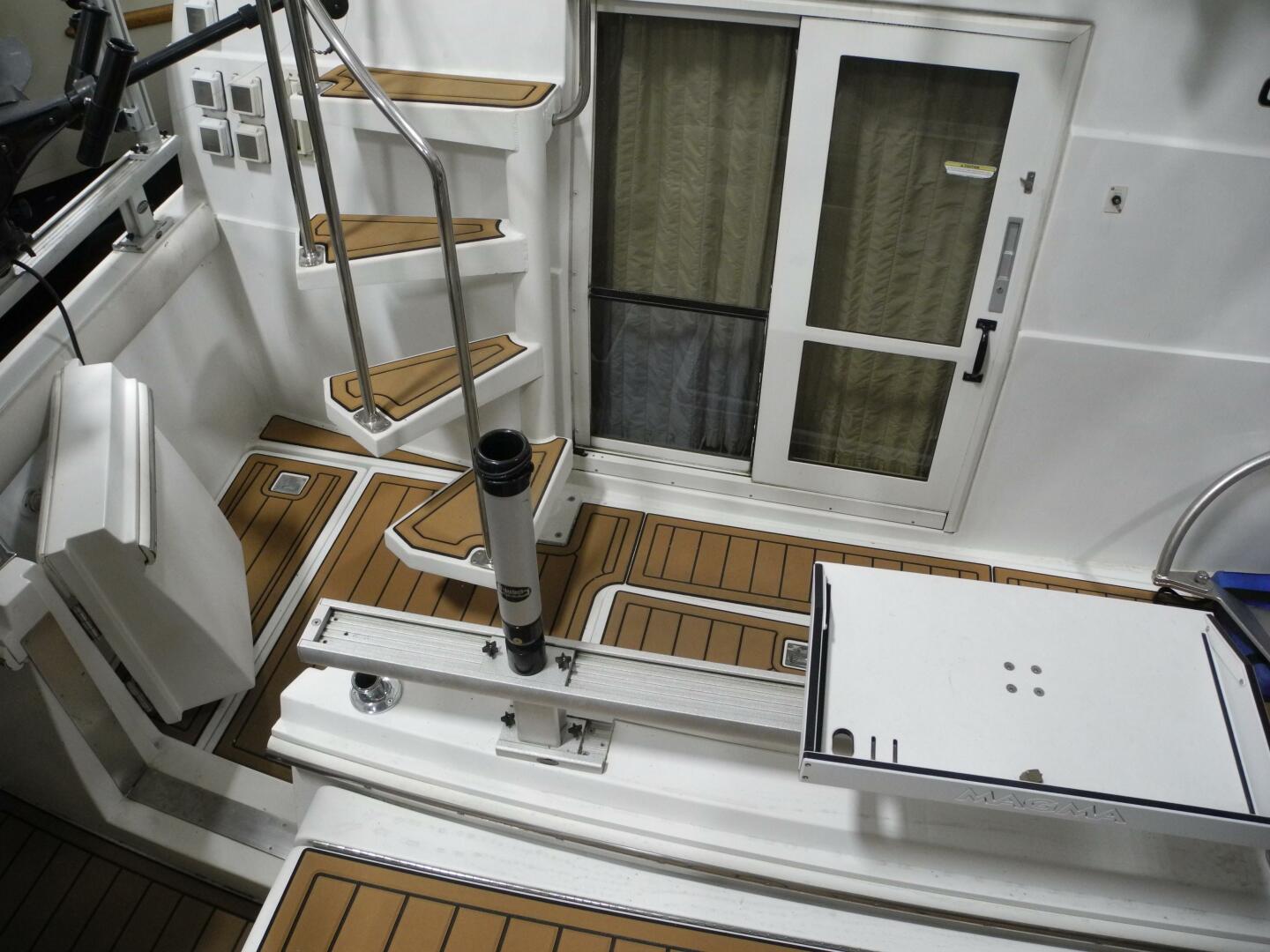 44ft Carver Yacht For Sale