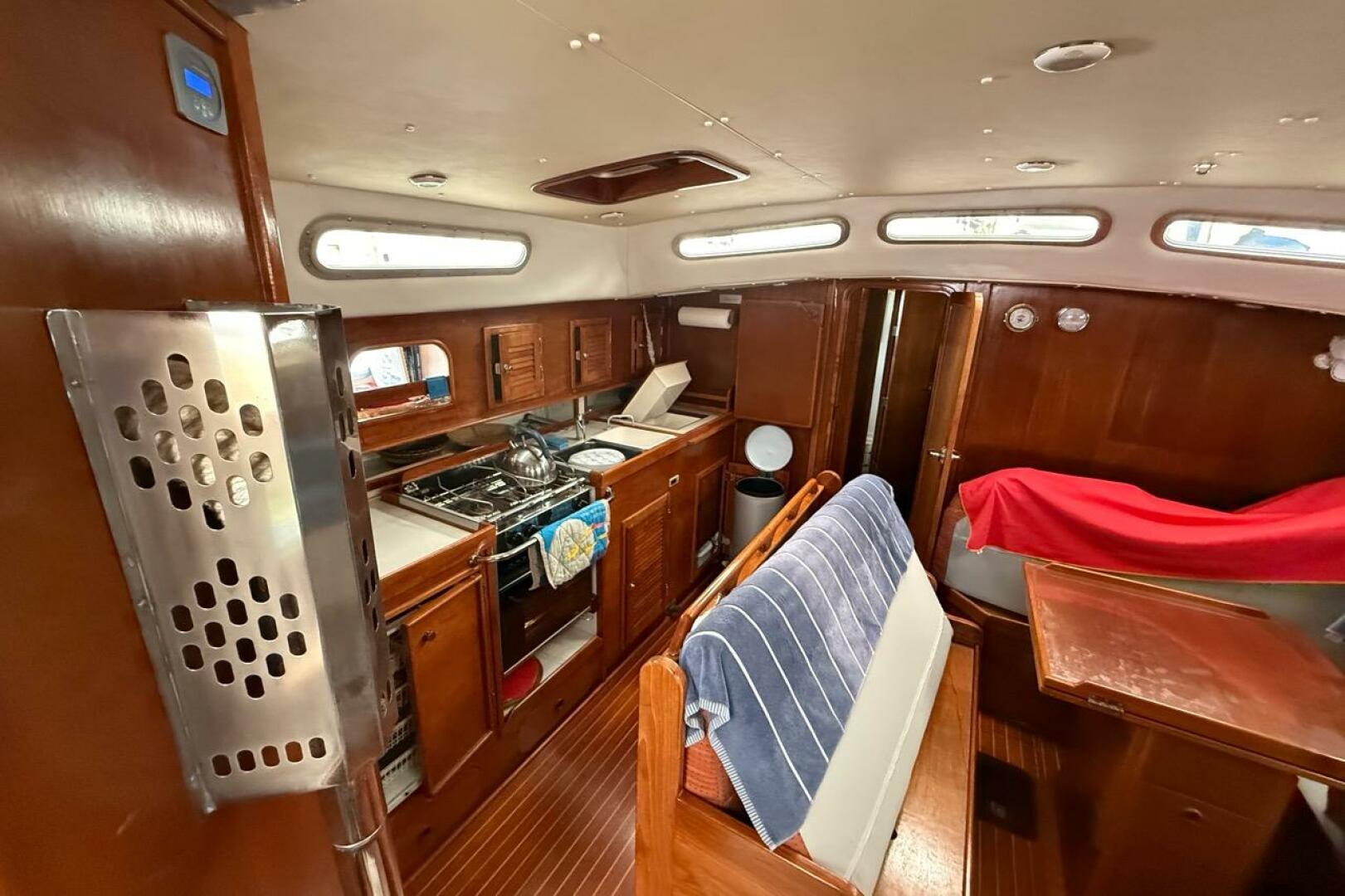 39ft Trident Yacht For Sale