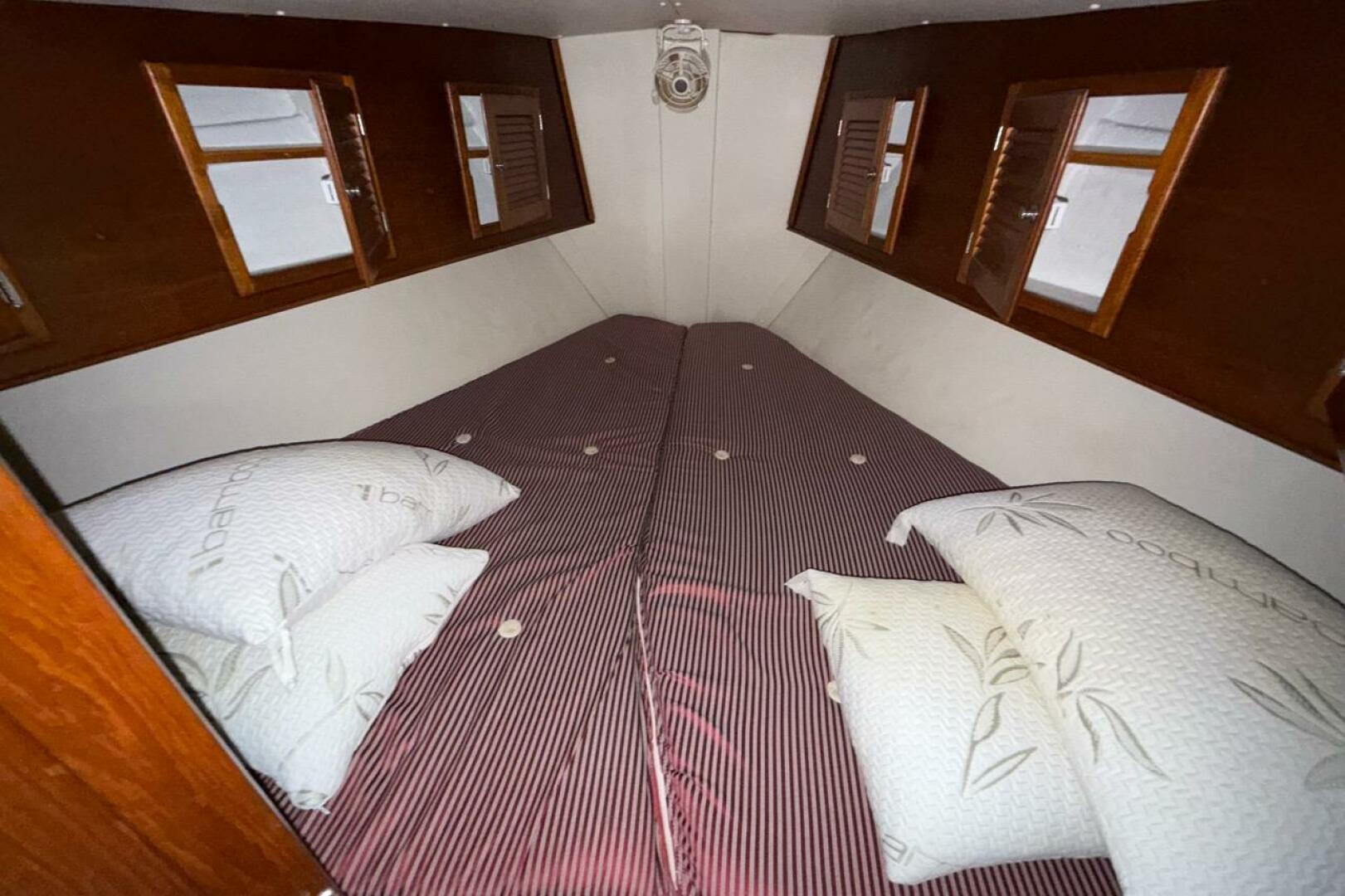 39ft Trident Yacht For Sale