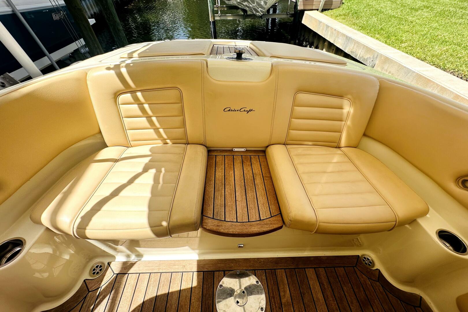 2013 Chris-Craft Corsair 22 boat interior with tan leather s