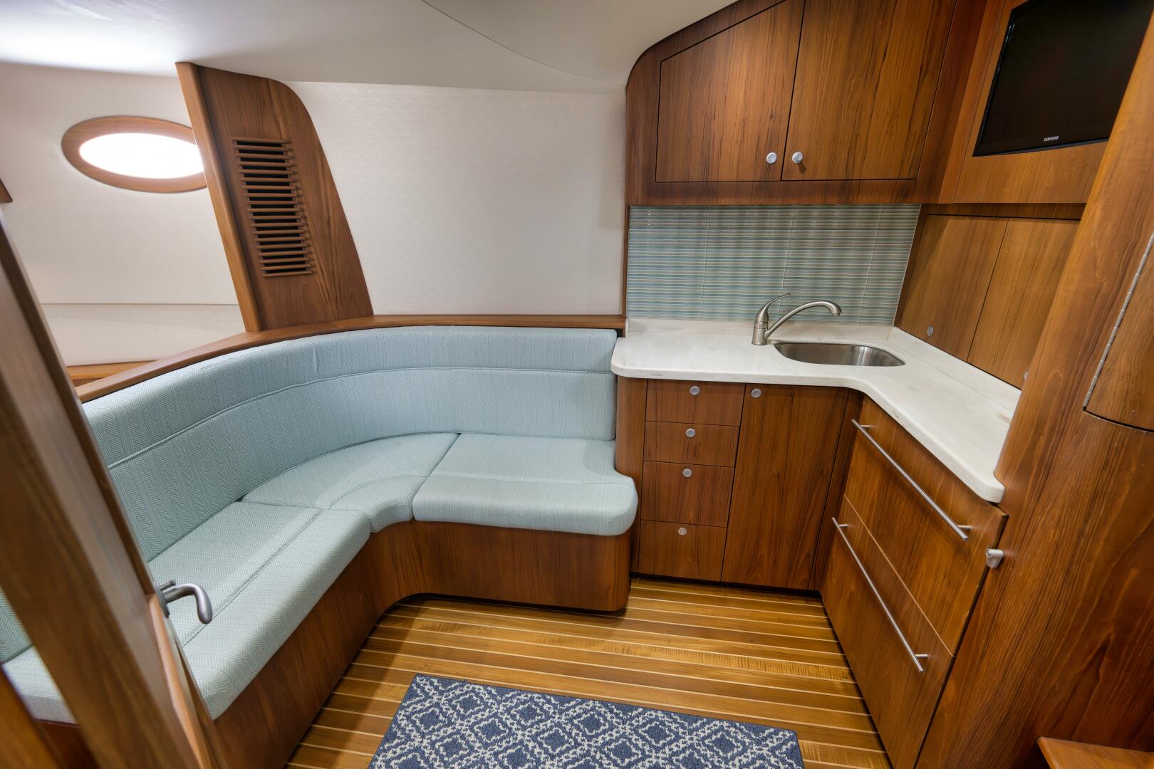 KARMA 46ft Winter Custom Yachts Yacht For Sale