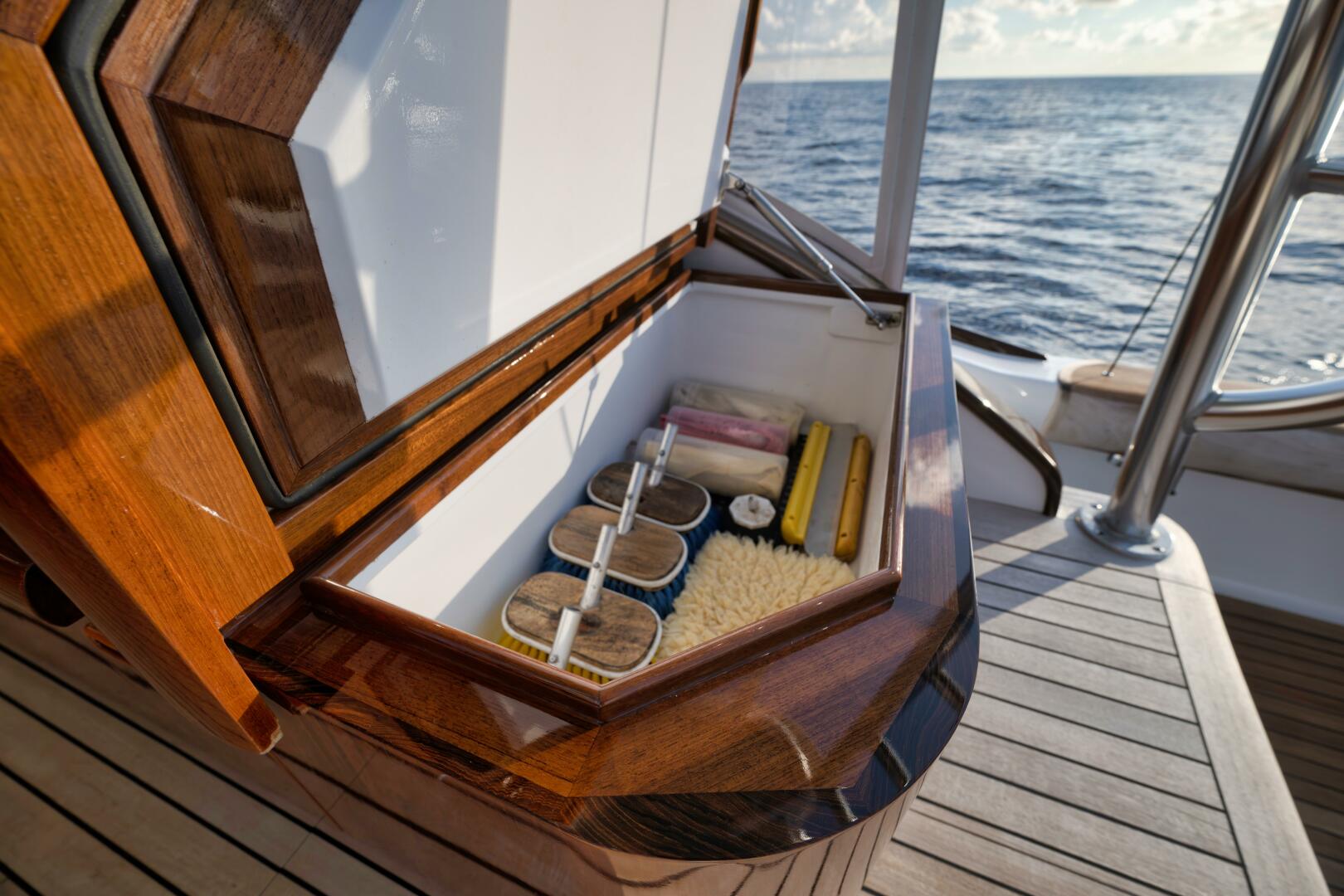 KARMA 46ft Winter Custom Yachts Yacht For Sale