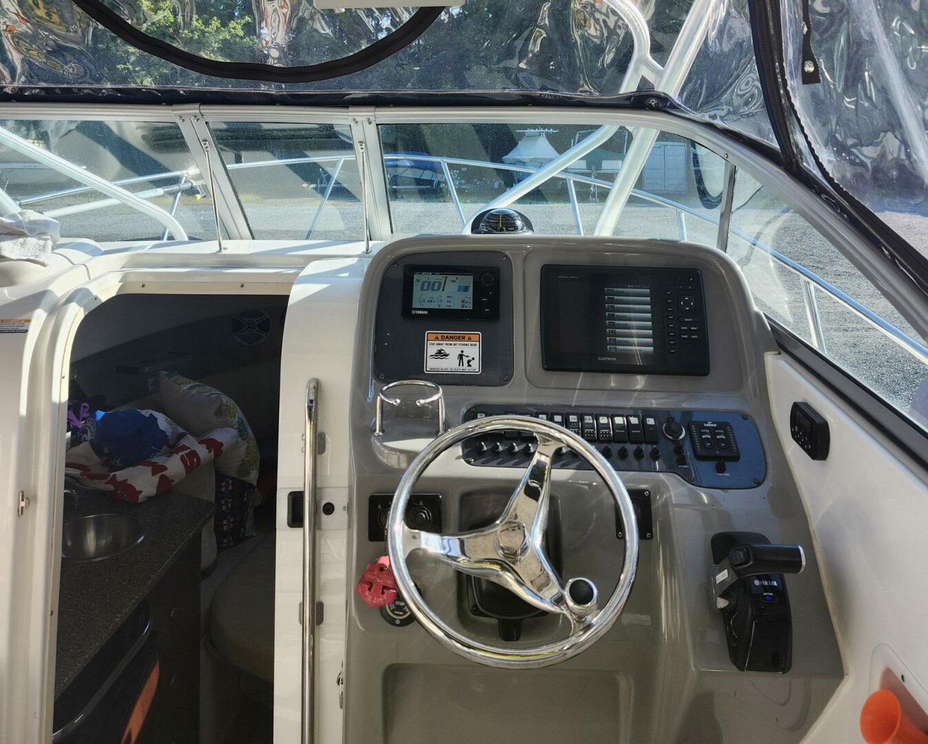24ft Robalo Yacht For Sale