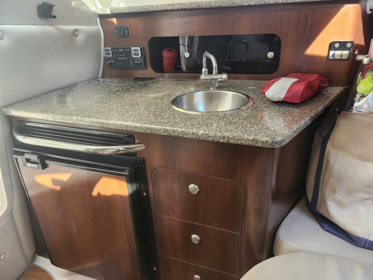 24ft Robalo Yacht For Sale