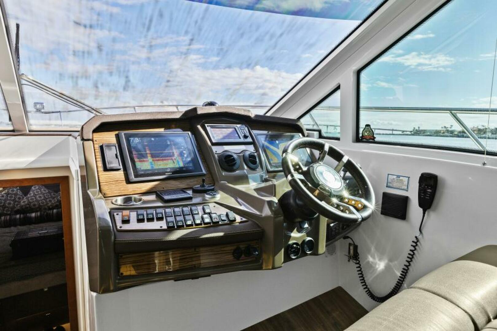 Best Times Too w Seakeeper Roll Stabilizer 45ft Cruisers Yachts Yacht For Sale