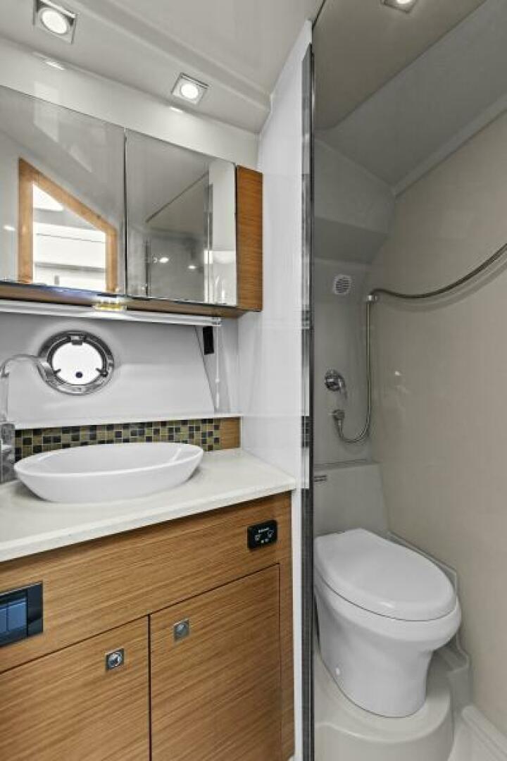 Best Times Too w Seakeeper Roll Stabilizer 45ft Cruisers Yachts Yacht For Sale