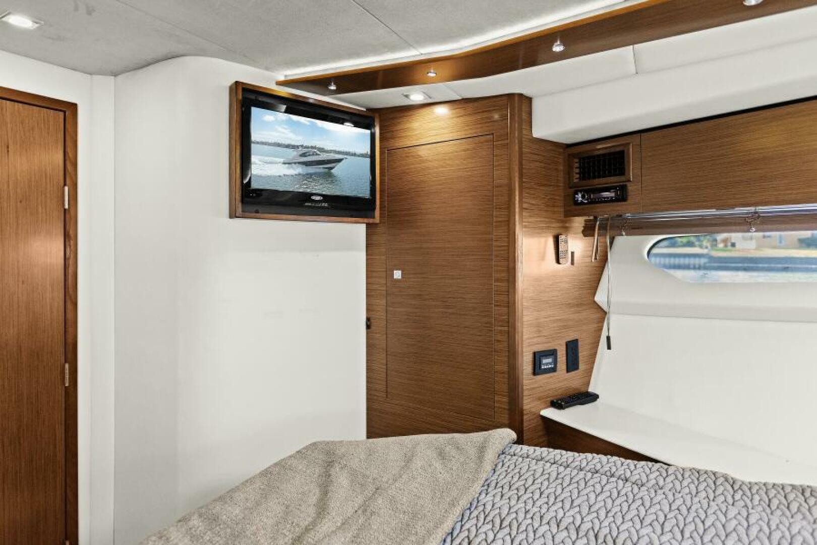 Best Times Too w Seakeeper Roll Stabilizer 45ft Cruisers Yachts Yacht For Sale