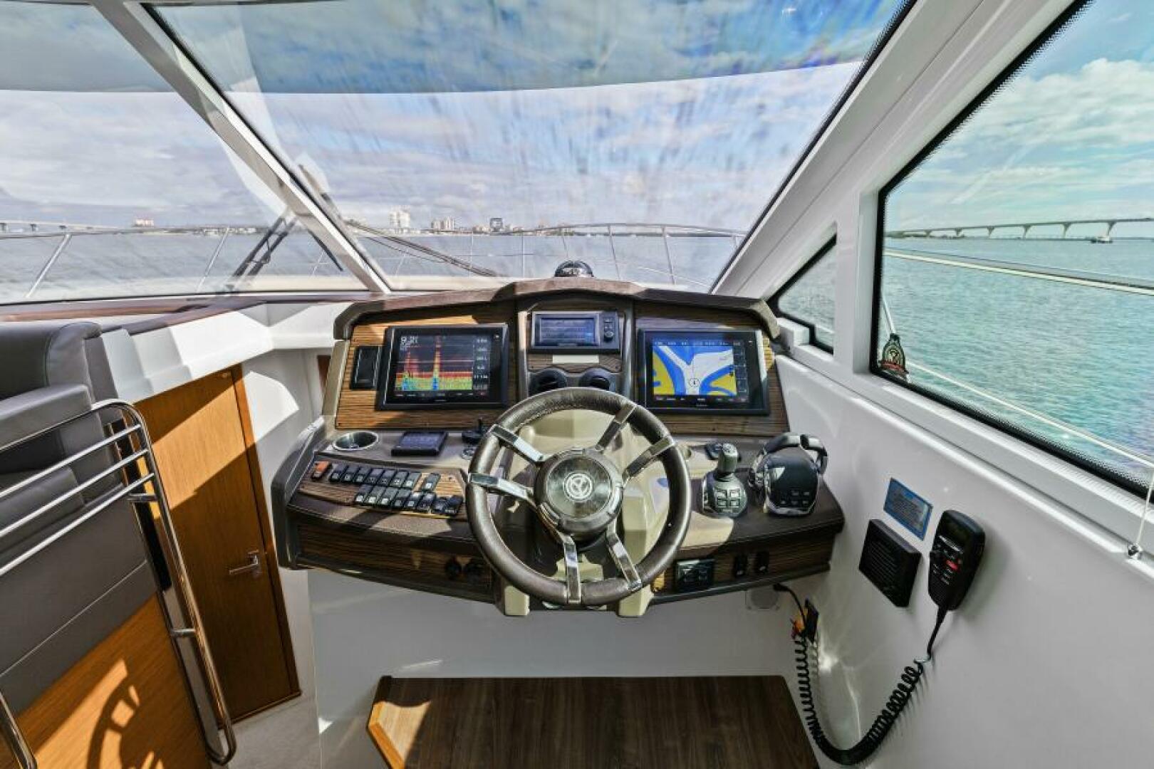 Best Times Too w Seakeeper Roll Stabilizer 45ft Cruisers Yachts Yacht For Sale