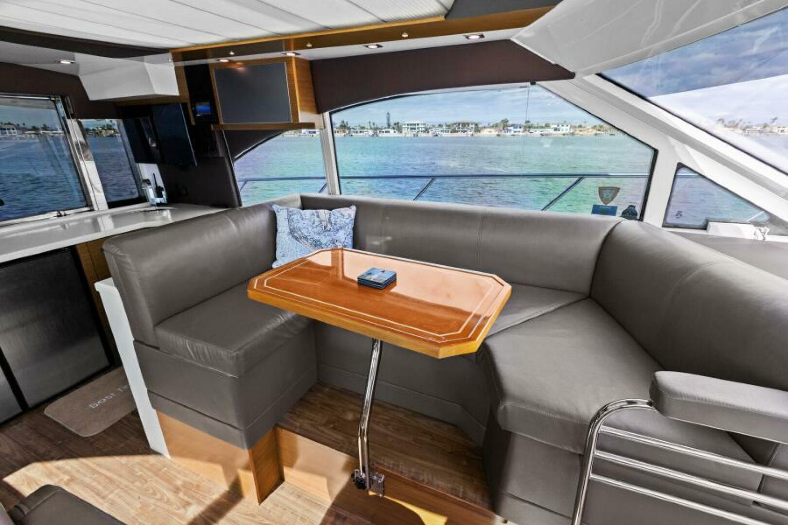 Best Times Too w Seakeeper Roll Stabilizer 45ft Cruisers Yachts Yacht For Sale