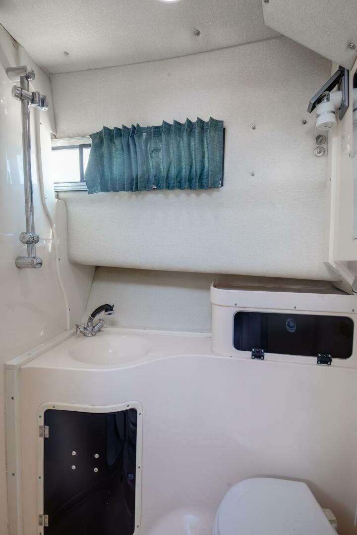 Crazy Lady 30ft Grady White Yacht For Sale