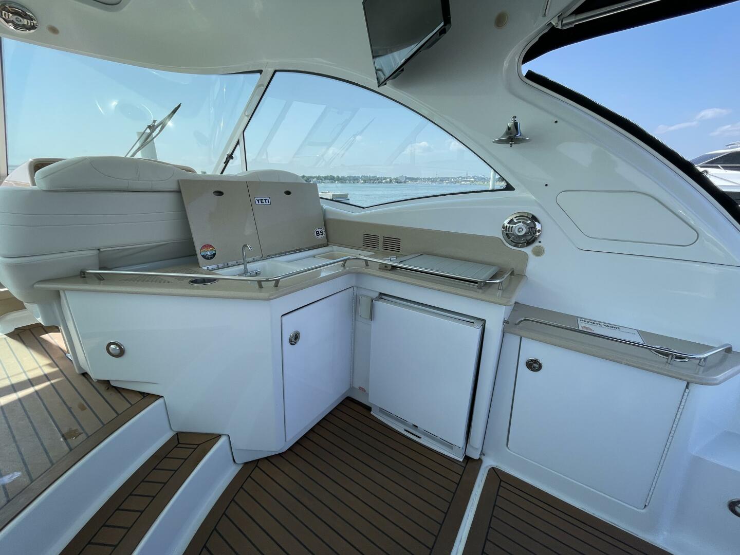 2009 Formula 45 yacht