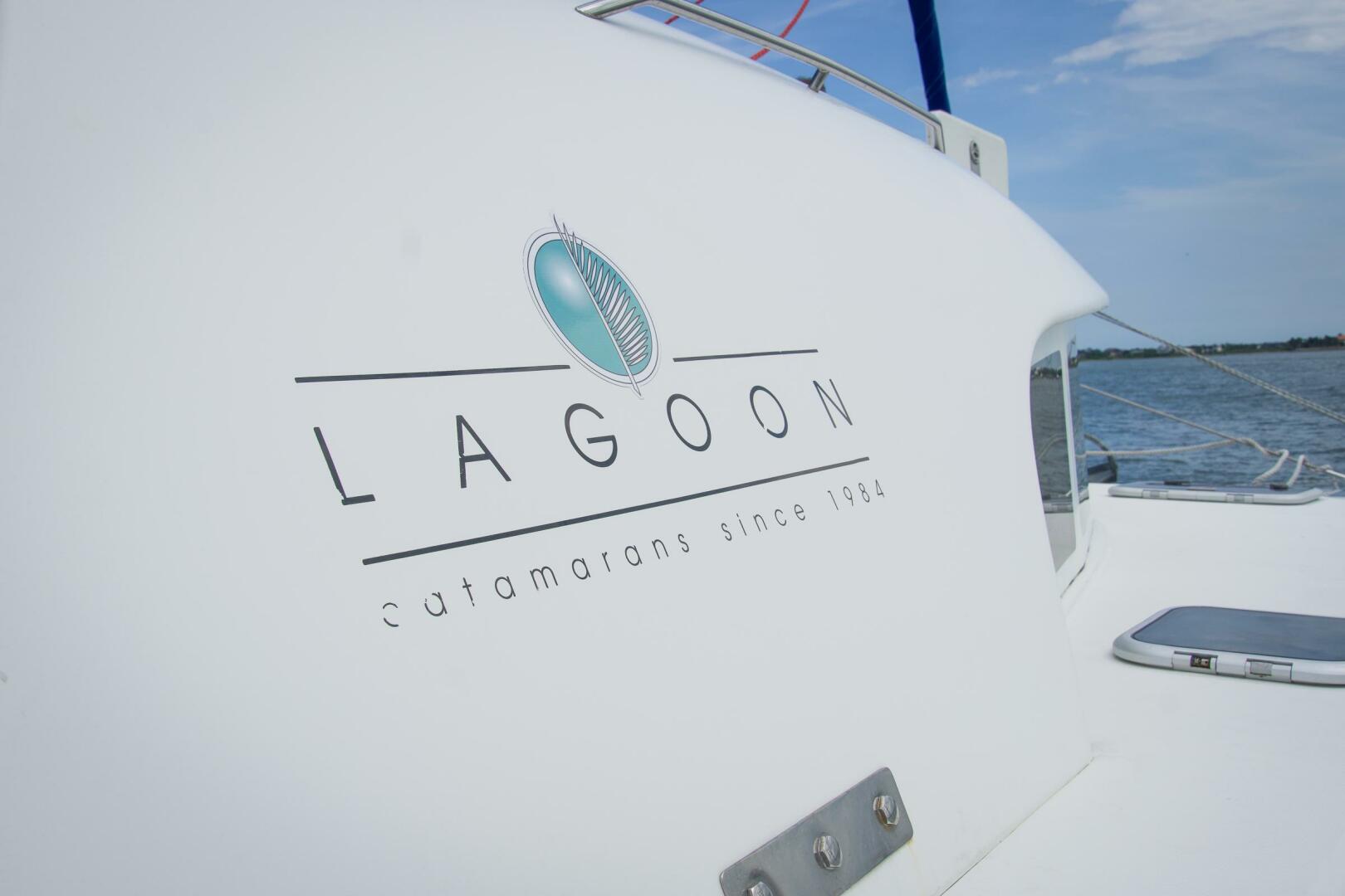 38ft Lagoon Yacht For Sale