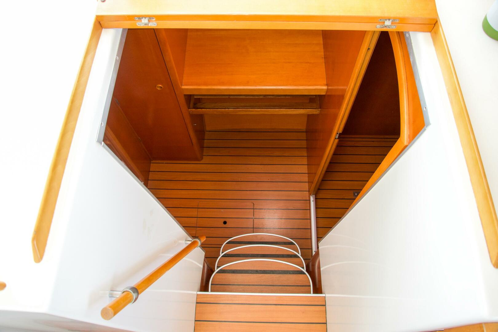 38ft Lagoon Yacht For Sale