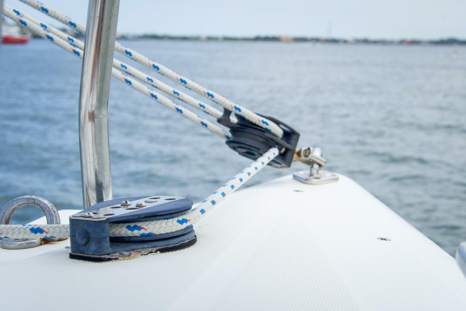 38ft Lagoon Yacht For Sale