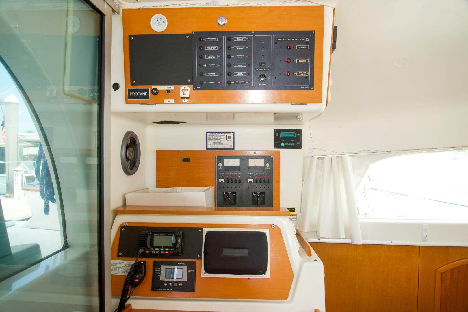 38ft Lagoon Yacht For Sale