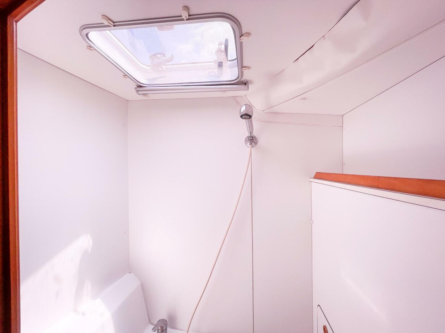 38ft Lagoon Yacht For Sale