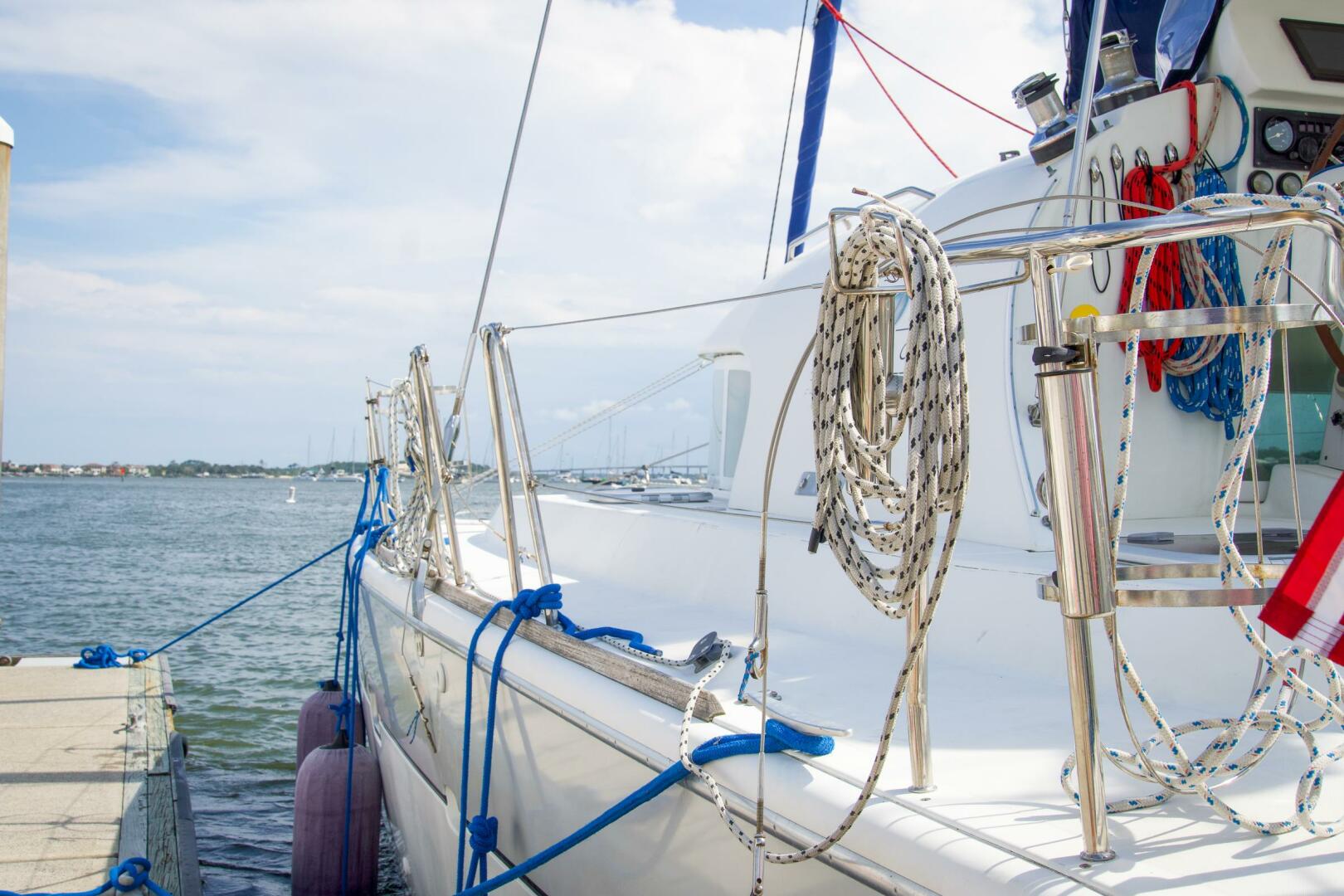 38ft Lagoon Yacht For Sale