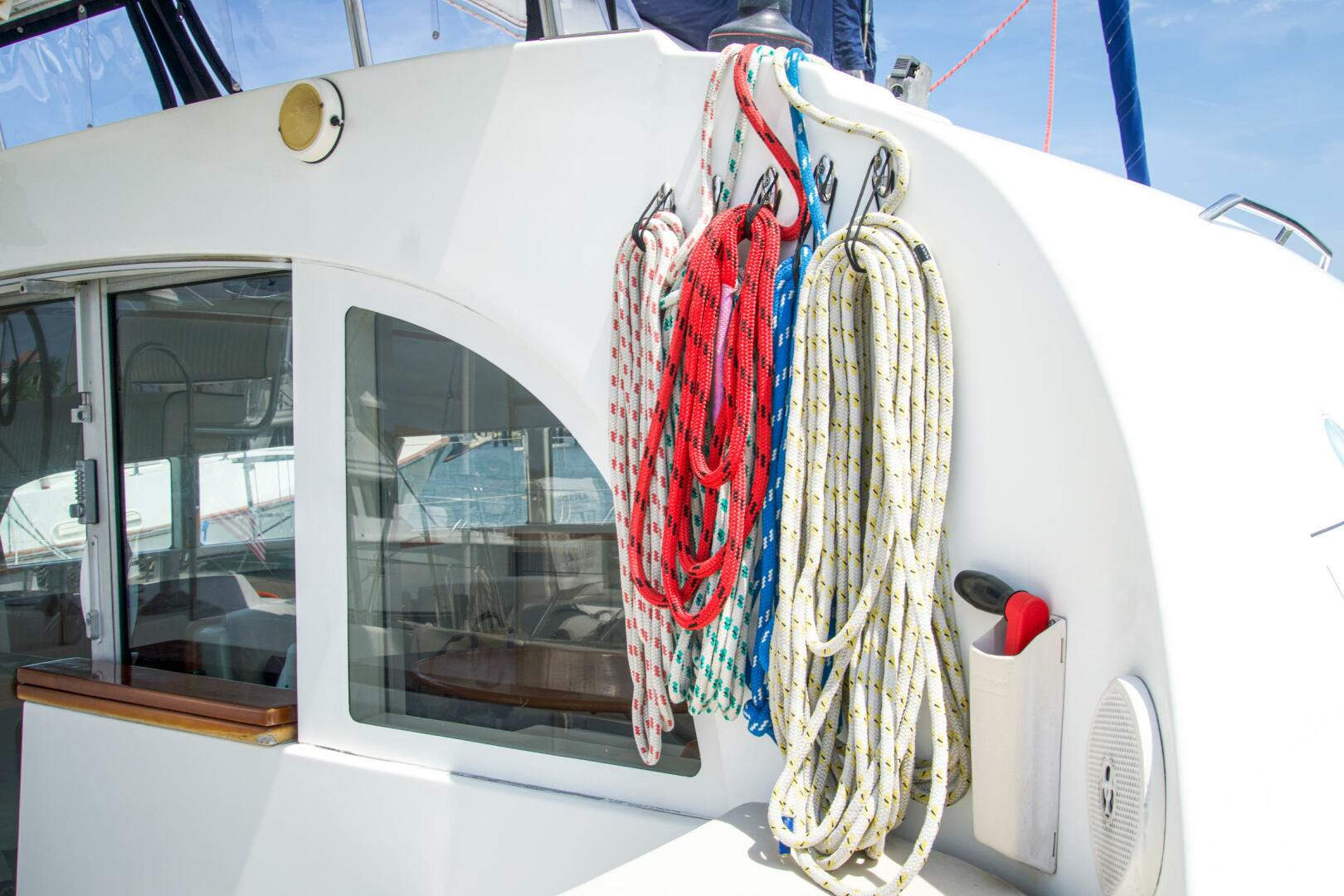 38ft Lagoon Yacht For Sale