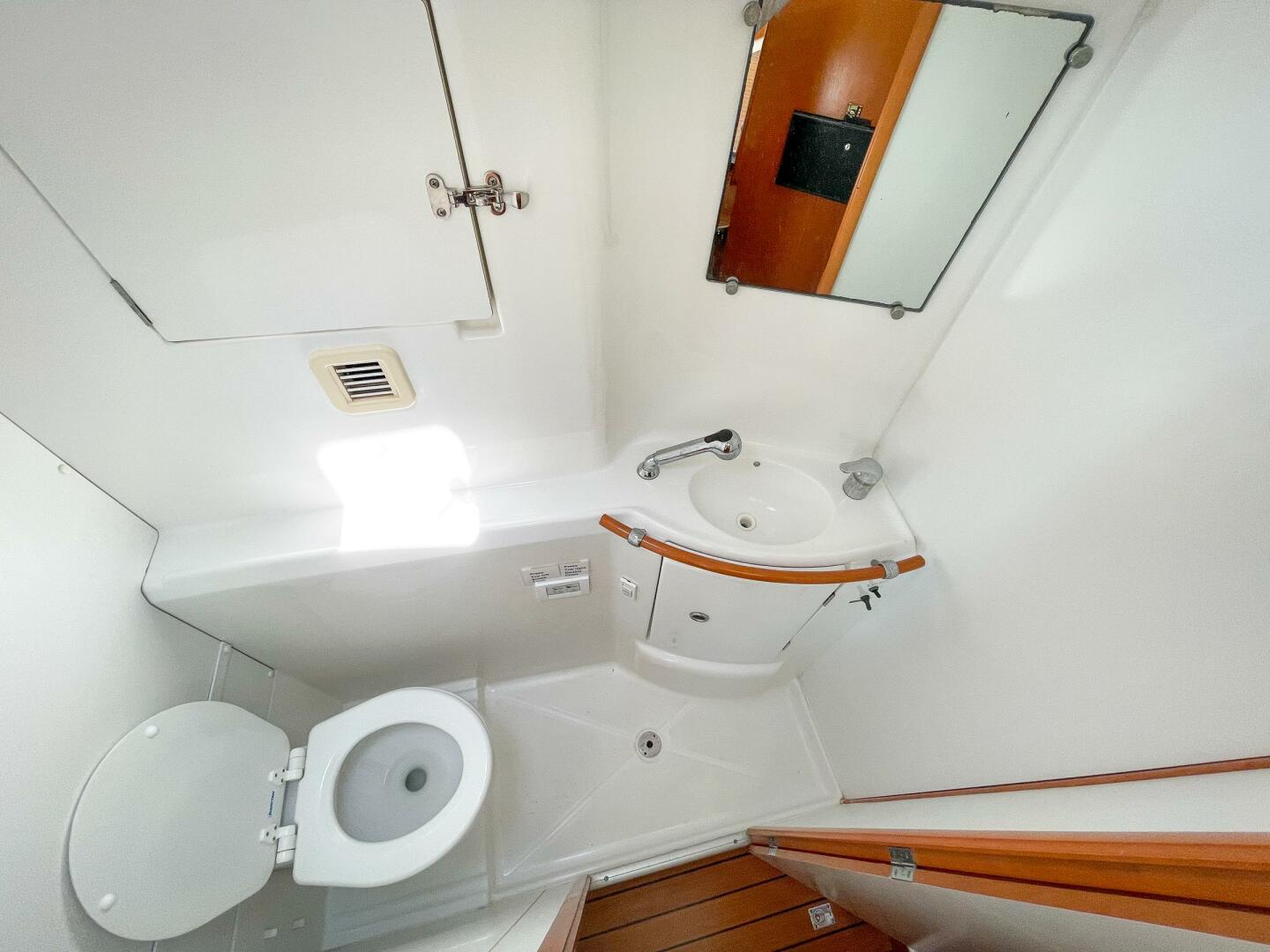 38ft Lagoon Yacht For Sale